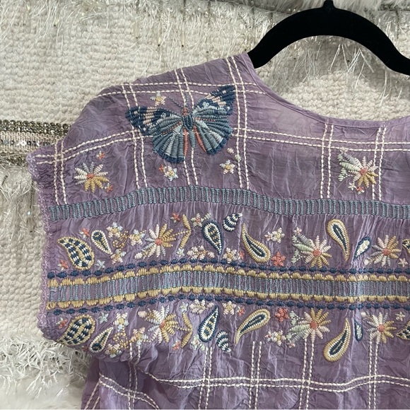 Johnny Was Paise Blouse Lavender Purple with Embroidering - Picture 7 of 12
